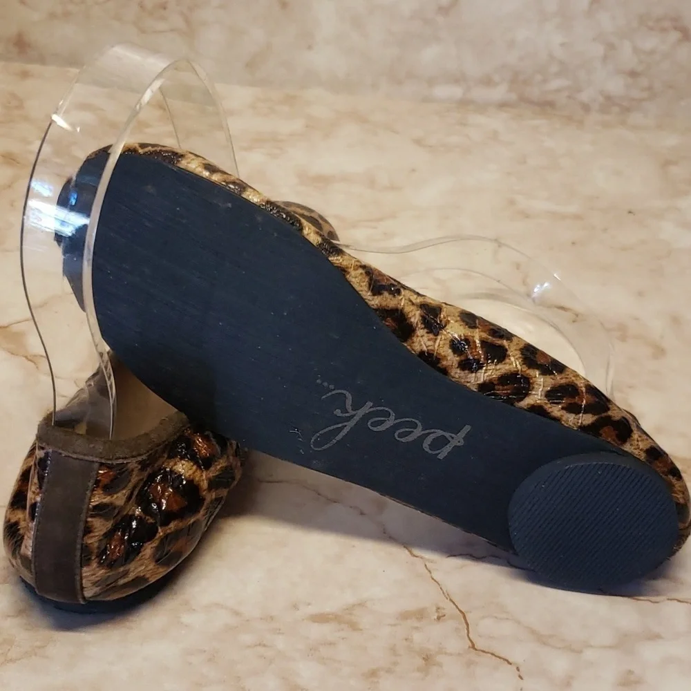 Peek youth animal print man made faux leather ballet flats size  12
